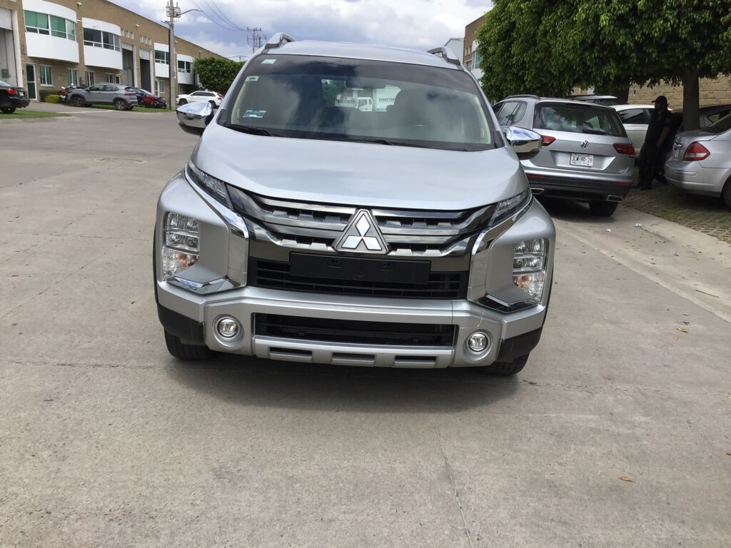 Mitsubishi Xpander 2022 5p L4/1.5 Aut 2022 Mitsubishi Xpander Venta Exteriores 2