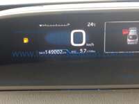 Toyota Prius 2017 5p Base Hibrido L4/1.8 Aut 2017 Toyota Prius Ingreso Interiores 4