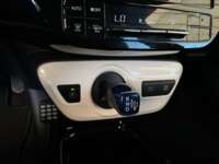 Toyota Prius 2017 5p Base Hibrido L4/1.8 Aut 2017 Toyota Prius Venta Interiores 12