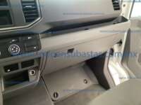 Volkswagen Crafter Pasajeros 2024 5p Van L4/2.0/TDI Man A/A 4.9/Ton LWB IMG_5218