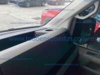 Volkswagen Crafter Pasajeros 2024 5p Van L4/2.0/TDI Man A/A 4.9/Ton LWB IMG_5238