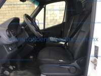 Mercedes-Benz Sprinter 2021 5p 311 Mediana Básico A/A L4/2.14/TDI Man 2021 Mercedes-Benz Sprinter Ingreso Interiores 14