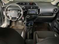 Toyota Prius 2018 5p C Híbrido L4/1.5 Aut 2018 Toyota Prius Venta Interiores 4
