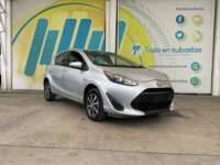 Toyota Prius 2019 5p C Hibrido L4/1.5/Aut 2019 Toyota Prius Venta Exteriores 3