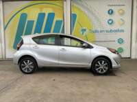 Toyota Prius 2019 5p C Hibrido L4/1.5/Aut 2019 Toyota Prius Venta Exteriores 4