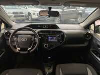 Toyota Prius 2019 5p C Hibrido L4/1.5/Aut 2019 Toyota Prius Venta Interiores 4
