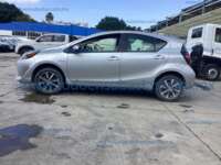 Toyota Prius 2018 5p C Híbrido L4/1.5 Aut 9DE3EB5D-263B-4418-BF21-A44739789B26