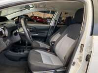 Toyota Prius 2021 5p Prius C L4/1.5 Aut 2021 Toyota Prius Venta Interiores 21