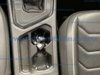 Volkswagen Tiguan 2023 5p R-Line L4/2.0/T DSG 2023 Volkswagen Tiguan Ingreso Interiores 15