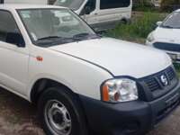 Nissan NP300 Chasis Cabina 2014  2014 Nissan NP300 Venta Motor 3