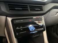 Volkswagen Taigun 2023 5p Comfortline L4/1.0/T Tiptronic 2023 Volkswagen Taigun Venta Interiores 10