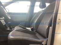 Volkswagen T-Cross 2021 5p Trendline L4/1.6 Tiptronic 48A5A751-5E39-4947-937F-1E9AABAB11F1