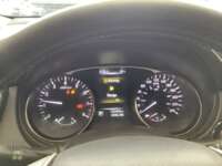 Nissan X-Trail 2017 5p Advance 2 Row L4/2.5 CVT IMG_2596