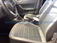 Volkswagen Nivus 2024 5p Highline L3/1.0/T Tiptronic 2024 Volkswagen Nivus Ingreso Interiores 1