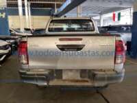 Toyota Hilux 2019 4p Doble Cabina Base L4/2.7 Man  2019 Toyota Hilux Ingreso Exteriores 5