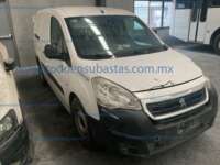 Peugeot Partner 2019 5p L4/1.6/T Diesel Man       2019 Peugeot Partner Ingreso Exteriores 3