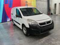 Peugeot Partner 2019 5p L4/1.6/T Diesel Man       2019 Peugeot Partner Venta Exteriores 3