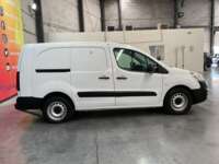 Peugeot Partner 2019 5p L4/1.6/T Diesel Man       2019 Peugeot Partner Venta Exteriores 4