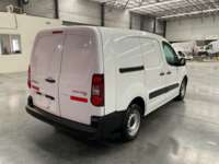 Peugeot Partner 2019 5p L4/1.6/T Diesel Man       2019 Peugeot Partner Venta Exteriores 5