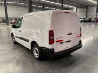 Peugeot Partner 2019 5p L4/1.6/T Diesel Man       2019 Peugeot Partner Venta Exteriores 7