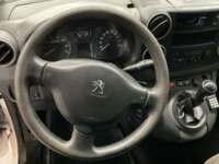 Peugeot Partner 2019 5p L4/1.6/T Diesel Man       2019 Peugeot Partner Venta Interiores 1