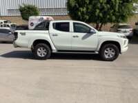 Mitsubishi L200 2021 4p Doble L4/2.5/T Diesel Man 4x4 2021 Mitsubishi L200 Venta Exteriores 4