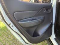 Mitsubishi L200 2021 4p Doble L4/2.5/T Diesel Man 4x4 2021 Mitsubishi L200 Venta Interiores 16