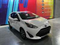 Toyota Prius 2021 5p C Híbrido L4/1.5 Aut 2021 Toyota Prius Venta Exteriores 3