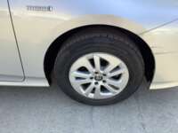 Toyota Prius 2017 5p Base Hibrido L4/1.8 Aut 2017 Toyota Prius Venta Llantas 1