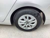 Toyota Prius 2017 5p Base Hibrido L4/1.8 Aut 2017 Toyota Prius Venta Llantas 7