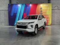 Mitsubishi L200 2021 4p Doble L4/2.5/T Diesel Man 4x4 2021 Mitsubishi L200 Venta Exteriores 1