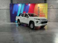 Mitsubishi L200 2021 4p Doble L4/2.5/T Diesel Man 4x4 2021 Mitsubishi L200 Venta Exteriores 3