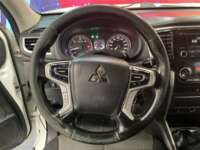 Mitsubishi L200 2021 4p Doble L4/2.5/T Diesel Man 4x4 2021 Mitsubishi L200 Venta Interiores 2