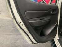 Mitsubishi L200 2021 4p Doble L4/2.5/T Diesel Man 4x4 2021 Mitsubishi L200 Venta Interiores 12