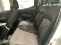 Mitsubishi L200 2021 4p Doble L4/2.5/T Diesel Man 4x4 2021 Mitsubishi L200 Venta Interiores 13