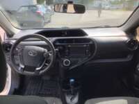 Toyota Prius 2021  2021 Toyota Prius Venta Interiores 1