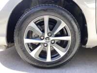 Toyota Prius 2019 5p C Hibrido L4/1.5/Aut 2019 Toyota Prius Venta Llantas 1