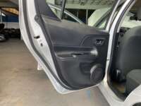 Toyota Prius 2018 5p C Híbrido L4/1.5 Aut 2018 Toyota Prius Venta Interiores 22