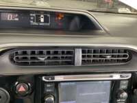 Toyota Prius 2018 5p C Híbrido L4/1.5 Aut 2018 Toyota Prius Venta Interiores 8