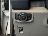 Ford F-150 2019 4p XL Crew Cab 4X4 V6/3.3 Aut 2019 Ford F-150 Venta Interiores 5