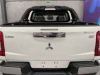 Mitsubishi L200 2021 4p Doble L4/2.5/T Diesel Man 4x4 2021 Mitsubishi L200 Venta Cajuela 1