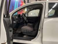 Mitsubishi L200 2021 4p Doble L4/2.5/T Diesel Man 4x4 2021 Mitsubishi L200 Venta Interiores 15