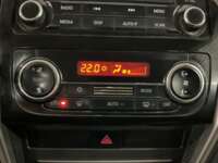 Mitsubishi L200 2021 4p Doble L4/2.5/T Diesel Man 4x4 2021 Mitsubishi L200 Venta Interiores 9