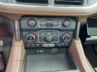 Chevrolet Tahoe 2021 5p High Country V8/6.2 Aut  2021 Chevrolet Tahoe Ingreso Interiores 15