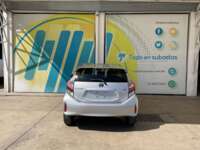 Toyota Prius 2019 5p C Hibrido L4/1.5/Aut 2019 Toyota Prius Venta Exteriores 6