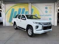 Mitsubishi L200 2021 4p Doble Cabina L4/2.5/T Diesel Man 4X4 2021 Mitsubishi L200 Venta Exteriores 3