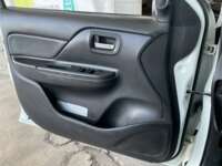 Mitsubishi L200 2021 4p Doble Cabina L4/2.5/T Diesel Man 4X4 2021 Mitsubishi L200 Venta Interiores 15