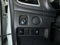 Mitsubishi L200 2021 4p Doble Cabina L4/2.5/T Diesel Man 4X4 2021 Mitsubishi L200 Venta Interiores 5