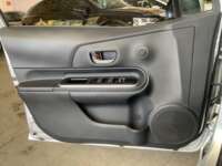 Toyota Prius 2019 5p C Hibrido L4/1.5/Aut 2019 Toyota Prius Venta Interiores 17