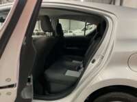 Toyota Prius 2019 5p C Hibrido L4/1.5/Aut 2019 Toyota Prius Venta Interiores 17